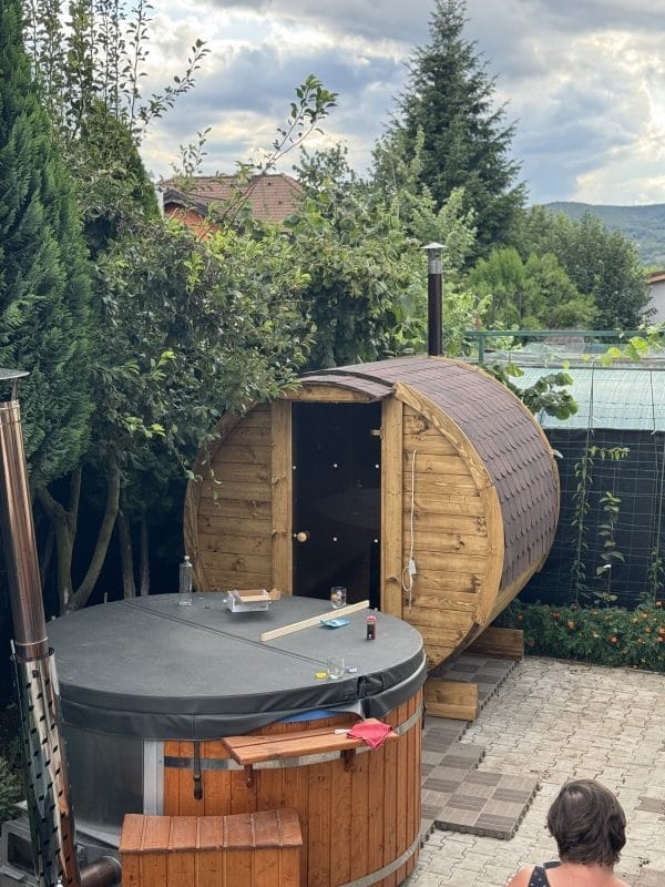 Sauna tip butoi fara bancute exterioare