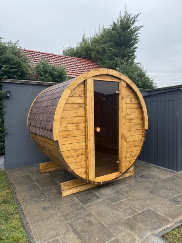 Construcție sauna exterioară – Montaj direct la client acasă